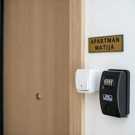 Studio Apartment Matija Zagreb Exterior photo